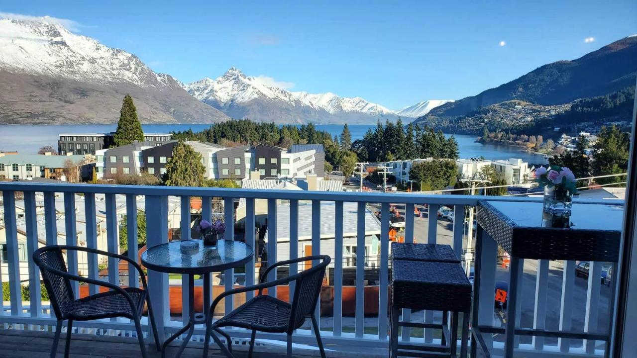 Central Lakeview Apartment With Amazing Rooftop 镇上湖景三室套房 Queenstown Extérieur photo