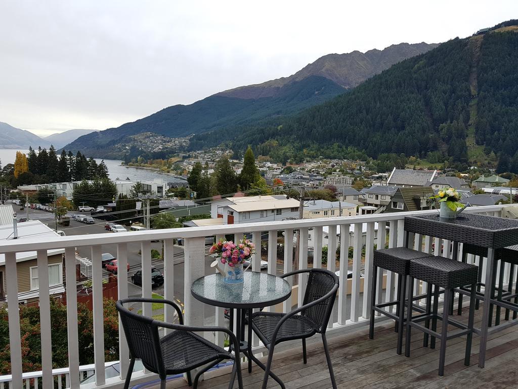 Central Lakeview Apartment With Amazing Rooftop 镇上湖景三室套房 Queenstown Extérieur photo